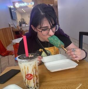 Meet your Posher, Jenny